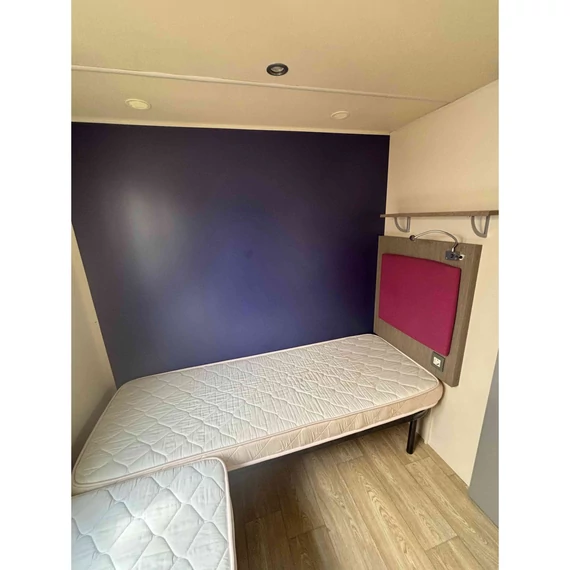 Shelbox Típusú mobilház 8m x 4m + Terasz